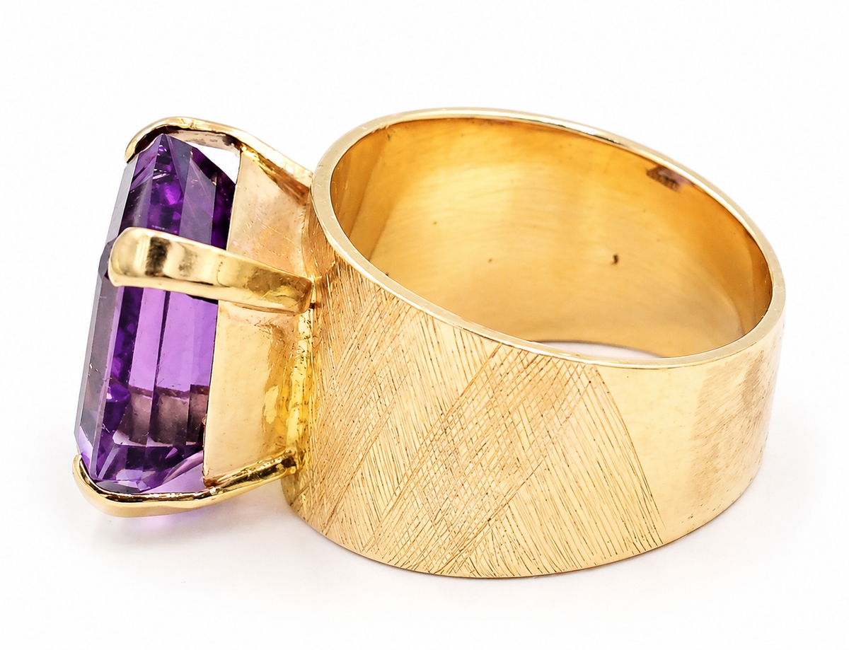 Kent Island Jewelry Estate 14k Yellow Gold Amethyst Gemstone Wide/Thick Textured Band Ring with a large rectangular setting.