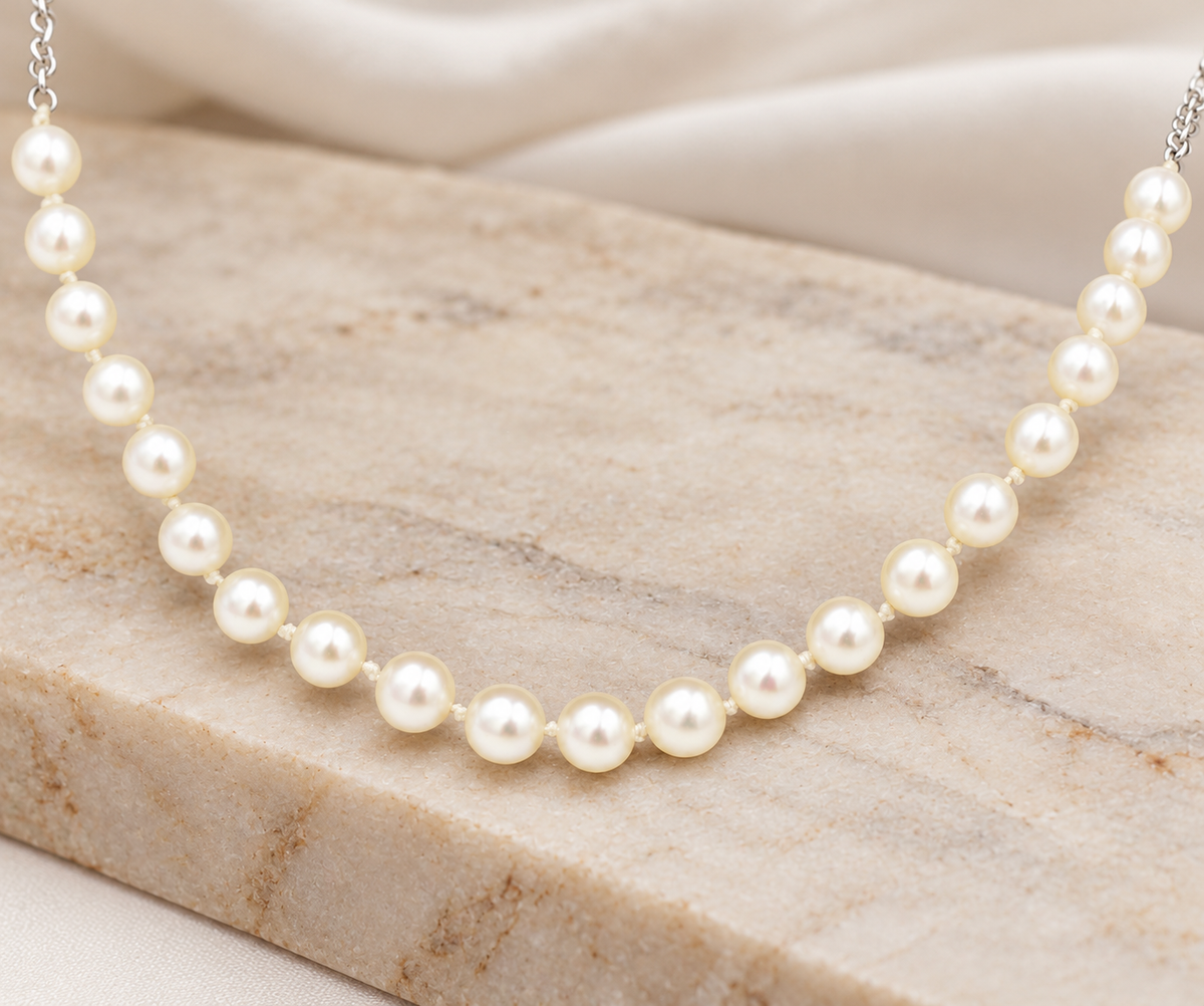 Estate 14k White Gold Pearl Cable Chain Necklace featuring cream-colored pearls on a fine 14k white gold cable chain.