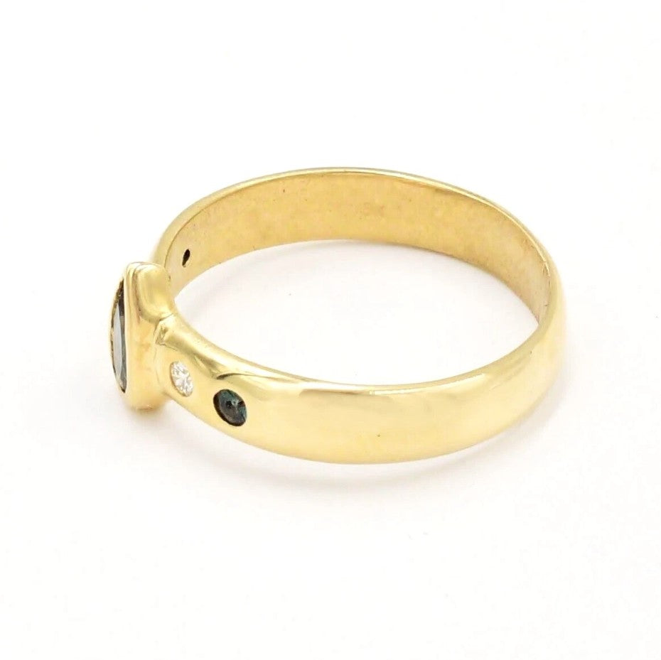 Kent Island Jewelry Estate 18k YG ring with .05 tcw diamond and sapphire accents.