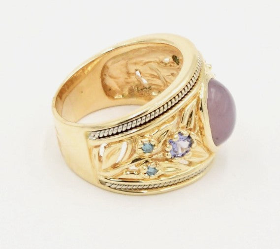 Kent Island Jewelry Estate 14k YG ring with lavender chalcedony, blue diamonds (0.04tcw), and tanzanite.