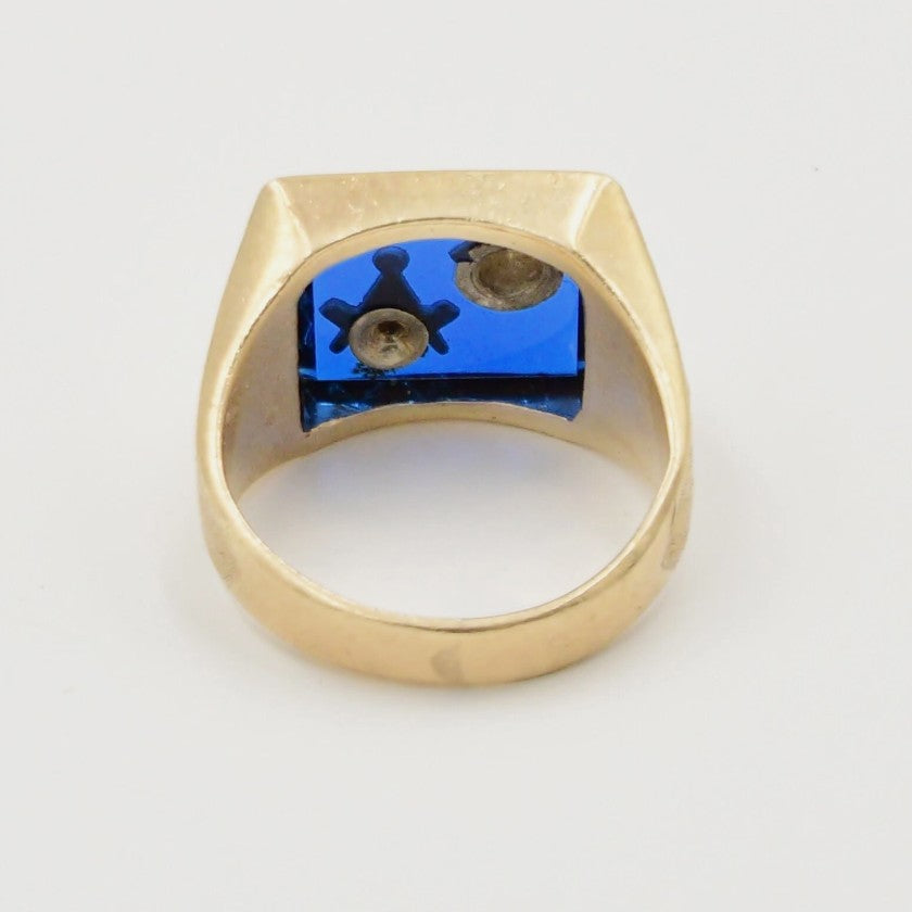 Kent Island Jewelry Estate 10k yellow gold Masonic ring with blue spinel, size 9, and .03ctw diamonds.