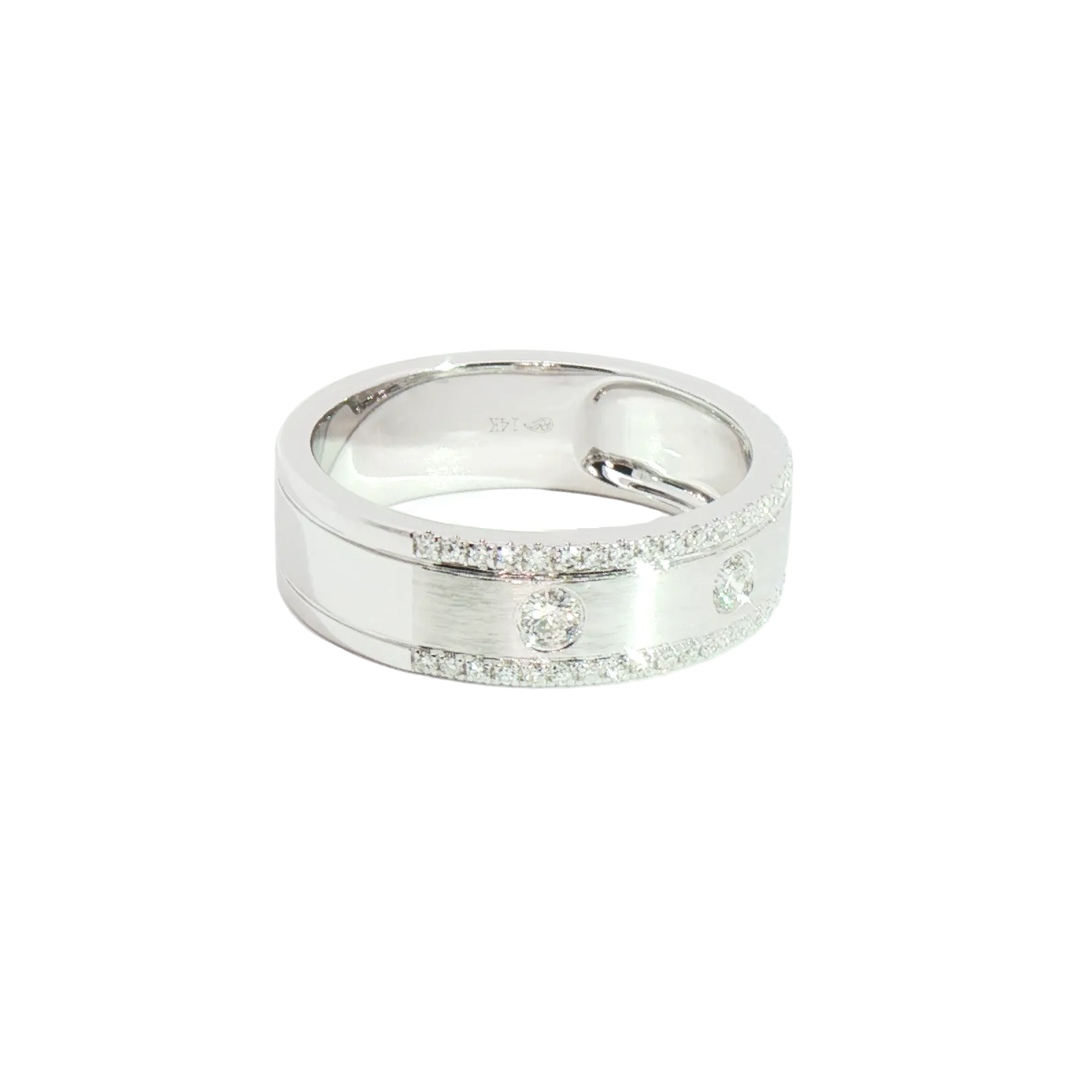Roman & Jules 14K White Gold Diamond Band Ring with two center bezel-set diamonds and edge accent diamonds.